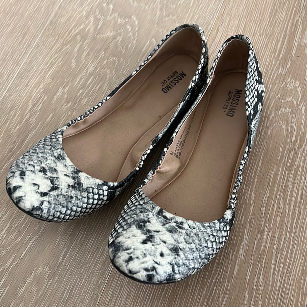 Snakeskin ballet flats